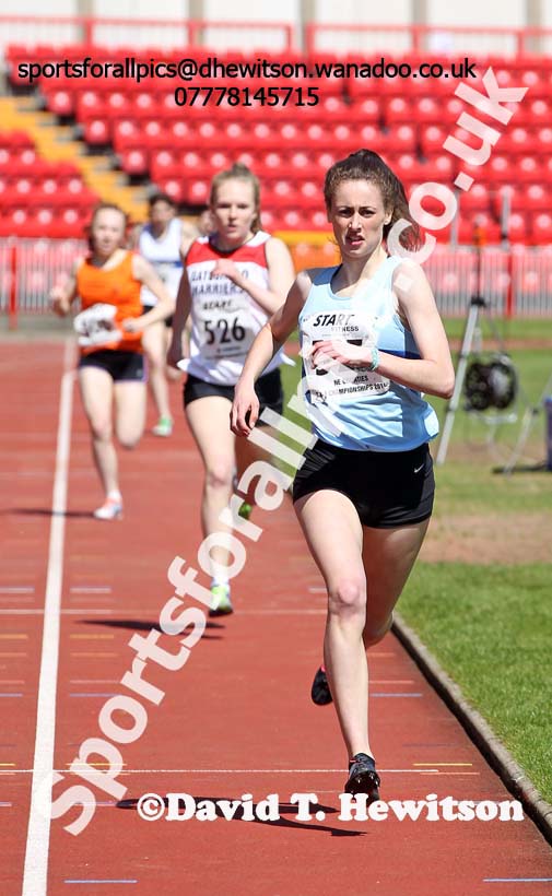 Phillippa Stone (Middlesbrough Mandale) wins the under-17 womens 800 metres North Eastern Championships, Gateshead International Stadium.  Photos: David T. Hewitson/Sports for All Pics